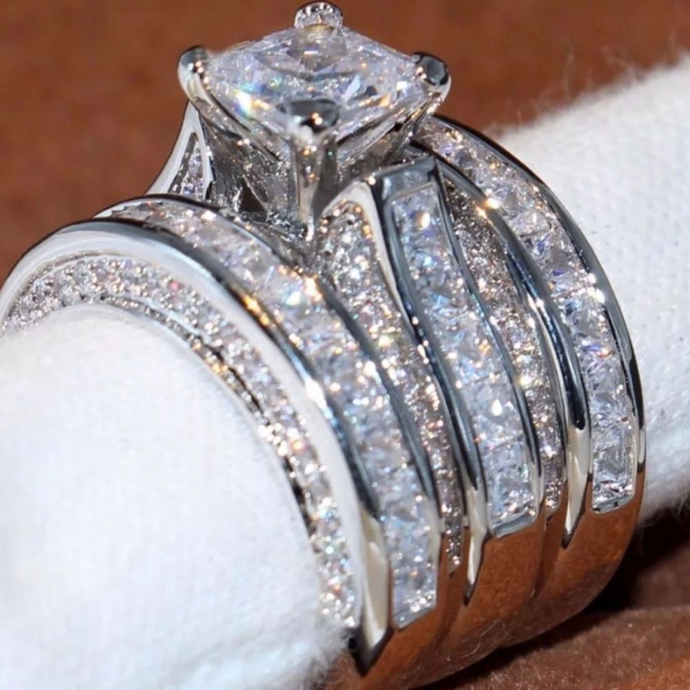 DENKAYS PRINCESS CUT RING - Picture 14 of 16